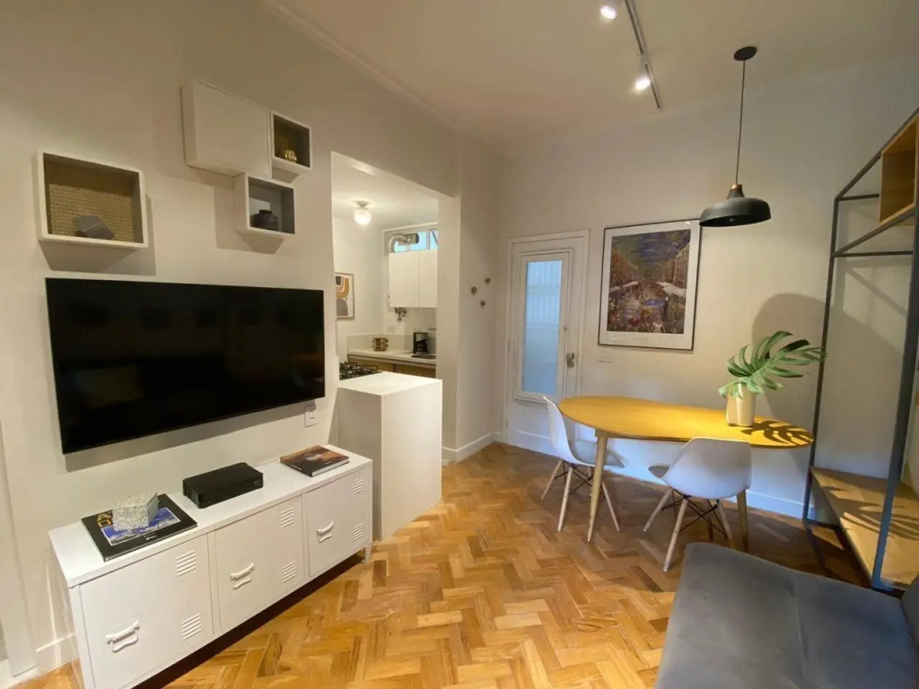 Elegância à Beira Mar: Apto 1qto C/ Smart Tv
