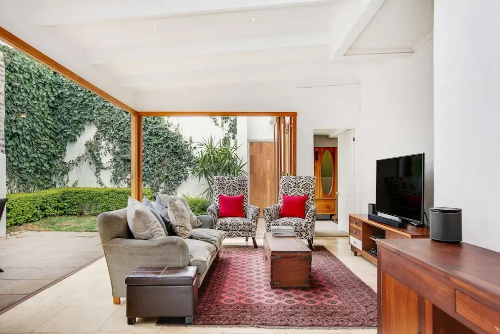 Victorian House on the Atlantic Seaboard