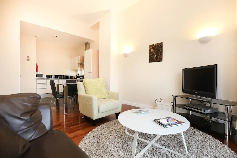 Fantastic 1 Bed Apartment Newcastle City