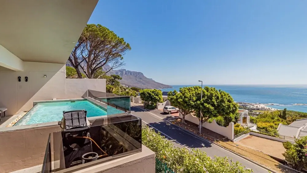 Large Three Bedroom Holiday Apartment in Camps Bay With Private Pool Casablanca
