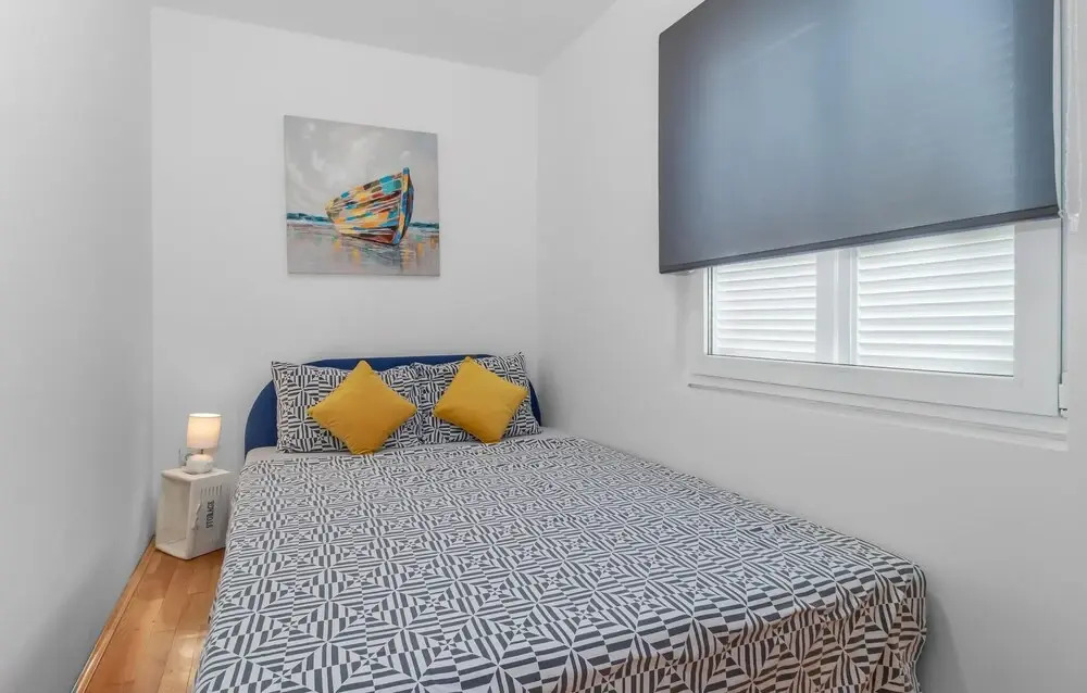 Amazing Apartment in Dramalj With 2 Bedrooms and Wifi