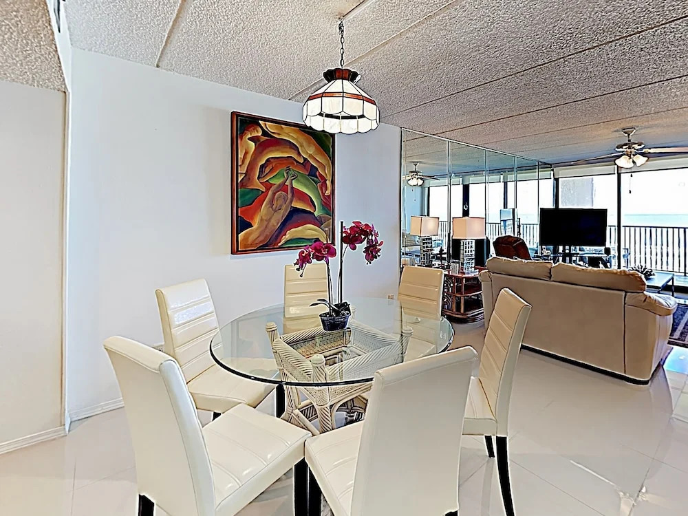New Listing! Charming Coastal W/ Beach Views 2 Bedroom Condo