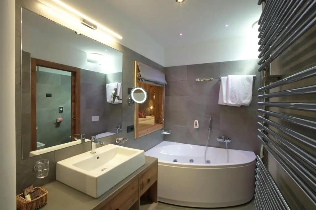 Alexander Hotel Alpine Wellness Dolomites