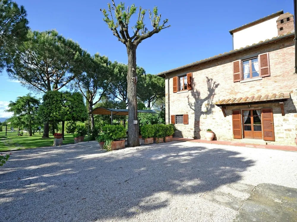 Villa in Tuscany With Pool Near Cortona