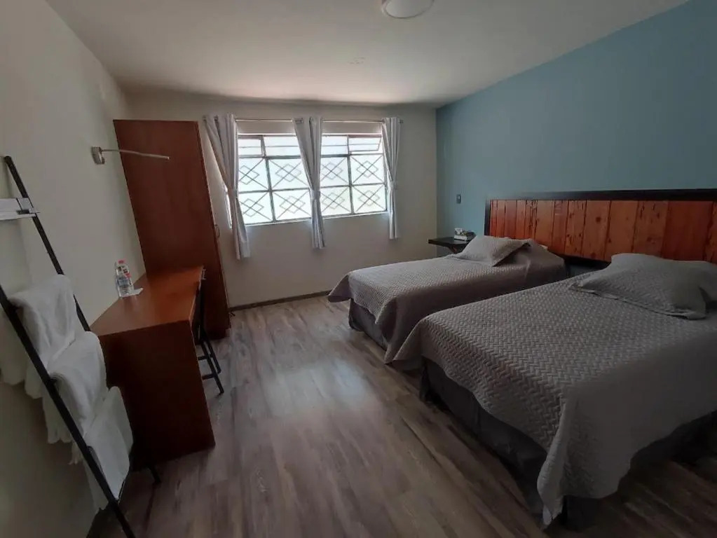 El salto de Camela Hostal