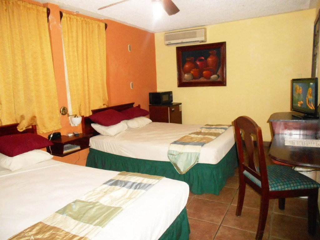 Suites Los Jicaros