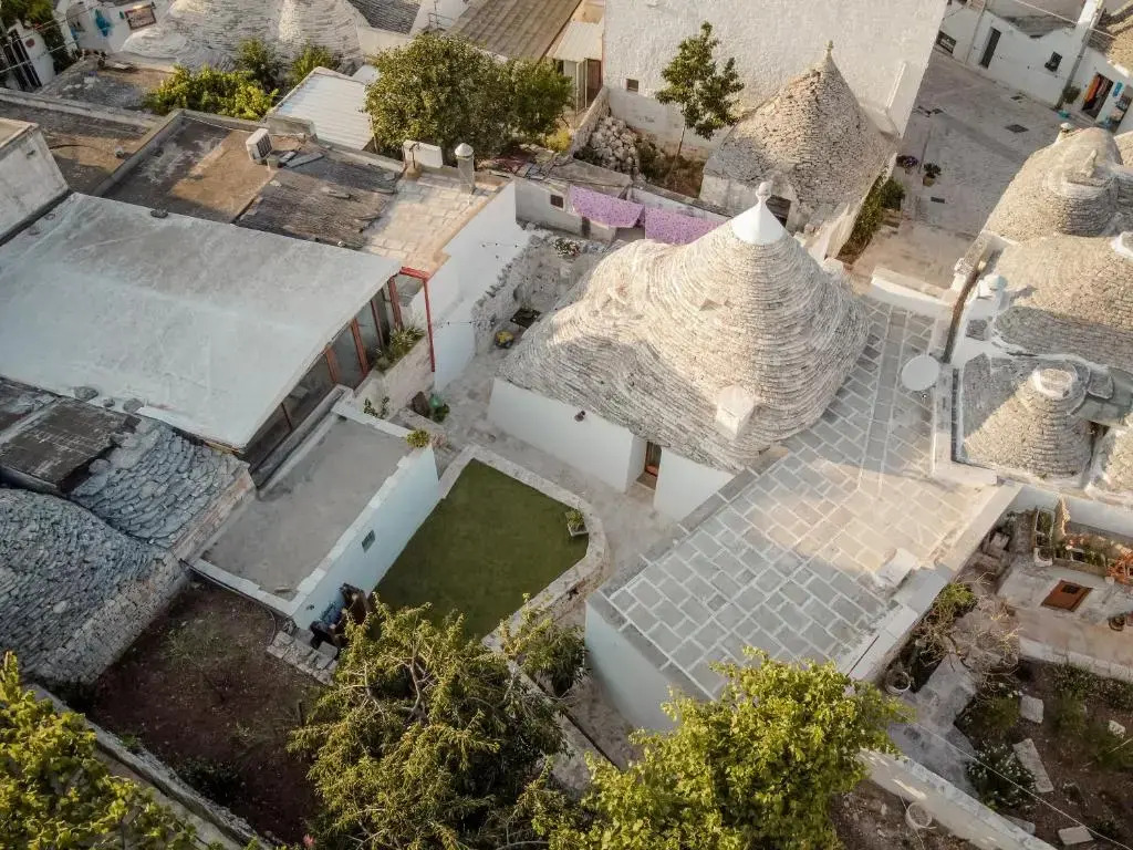 VENTITRÈ- House of Apulia Mea