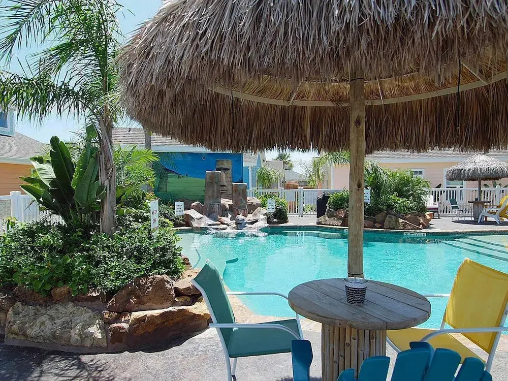 Admirals Quarters 103pb 2 Bedrooms 2 Bathrooms Condo
