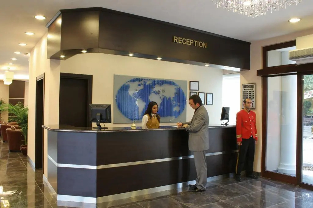 216 Castle Hotel