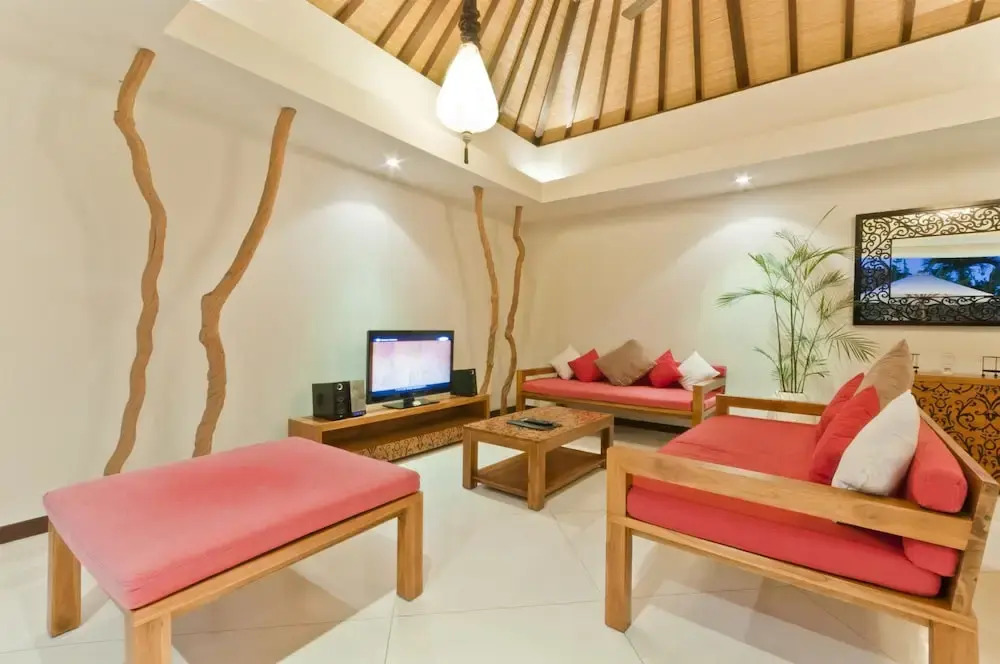 Villa Bugis Kayu Aya Seminyak