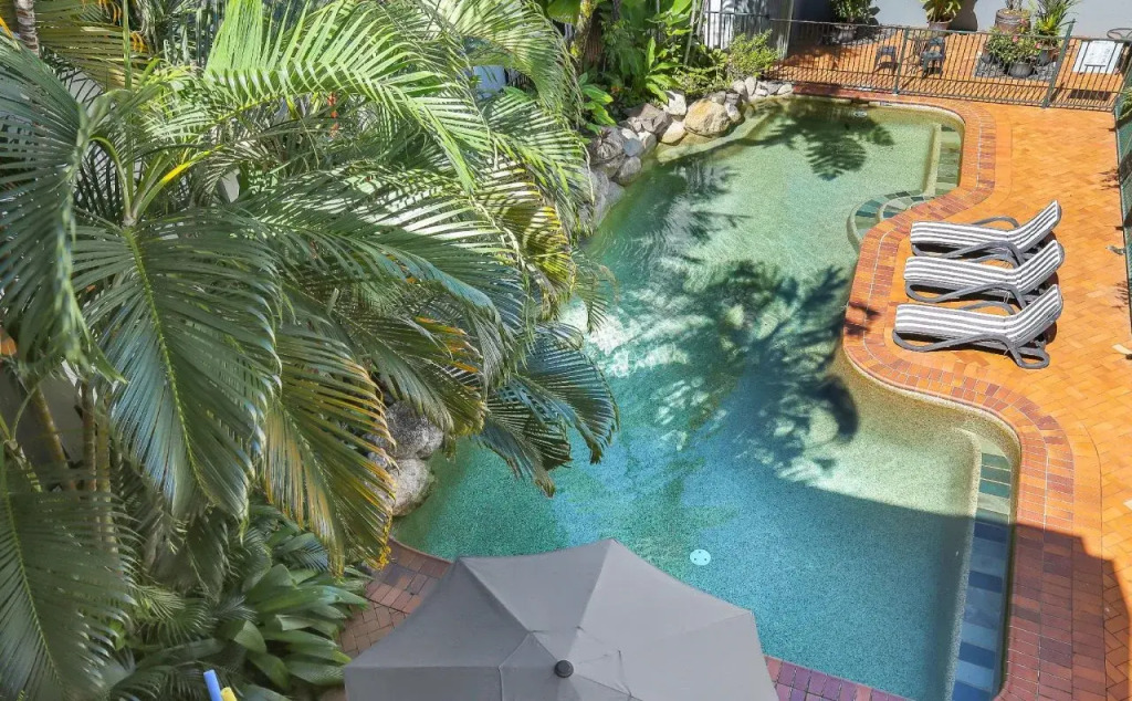Coral Tree Inn