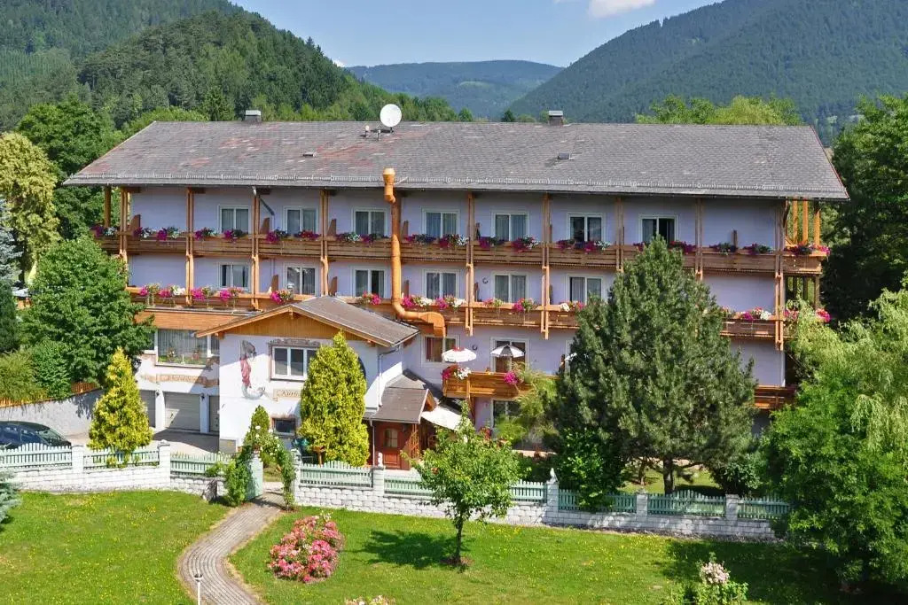 Hotel Paradiesquelle Schneeberg