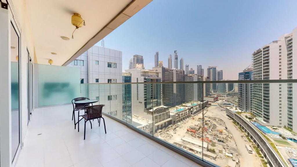 Business Bay -  Damac Majestine Tower 1818