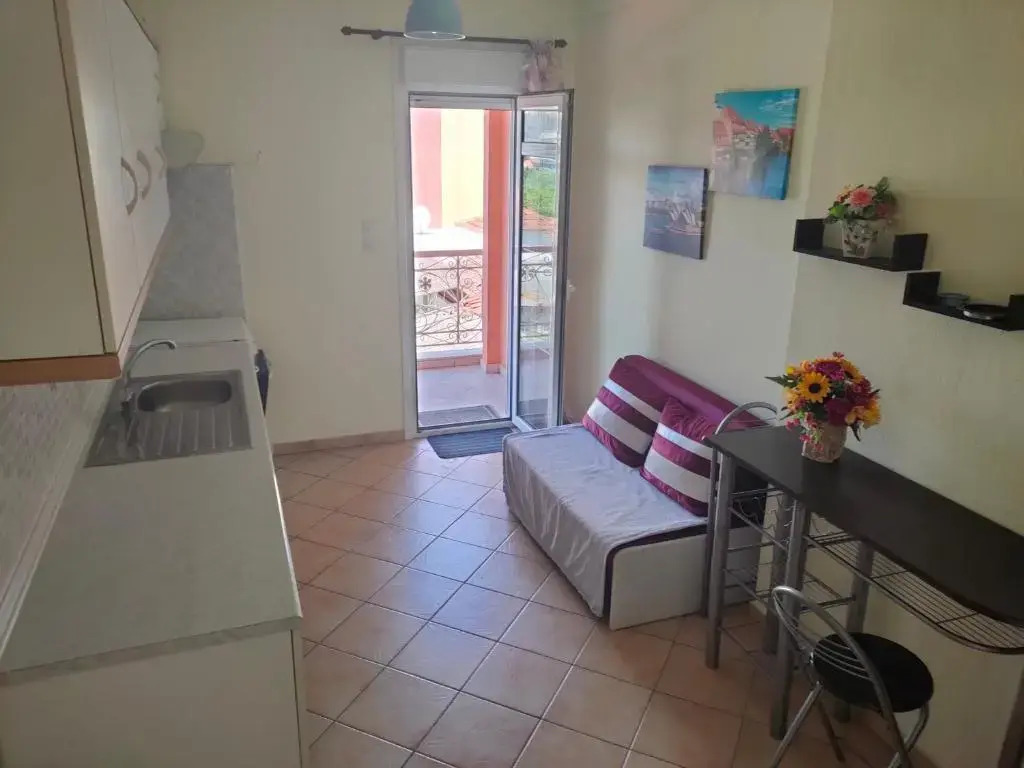 Kelesi Apartments
