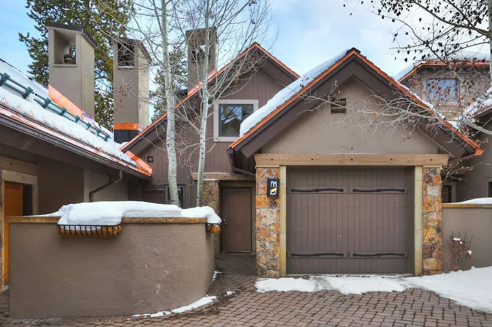 Luxurious 3 Bedroom/4 Bath Townhome- Beaver Creek Ski-in/out Townhouse by RedAwning