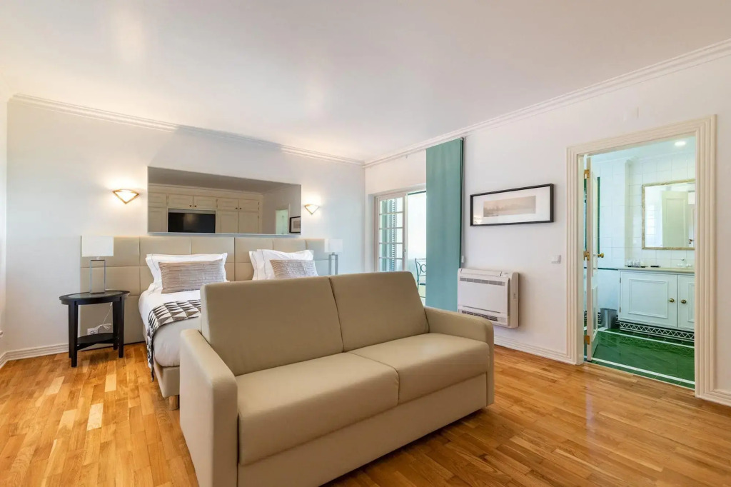 Estoril Luxury Suites & Spa