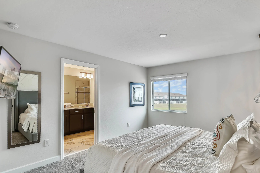 5 Bedrooms 4 Bathrooms Storey Lake 4956 Wa