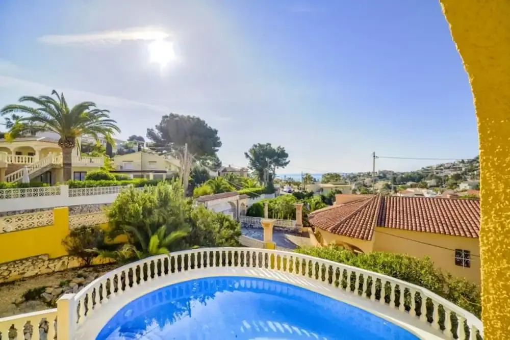 Villa - 4 Bedrooms with Pool and WiFi - 104963
