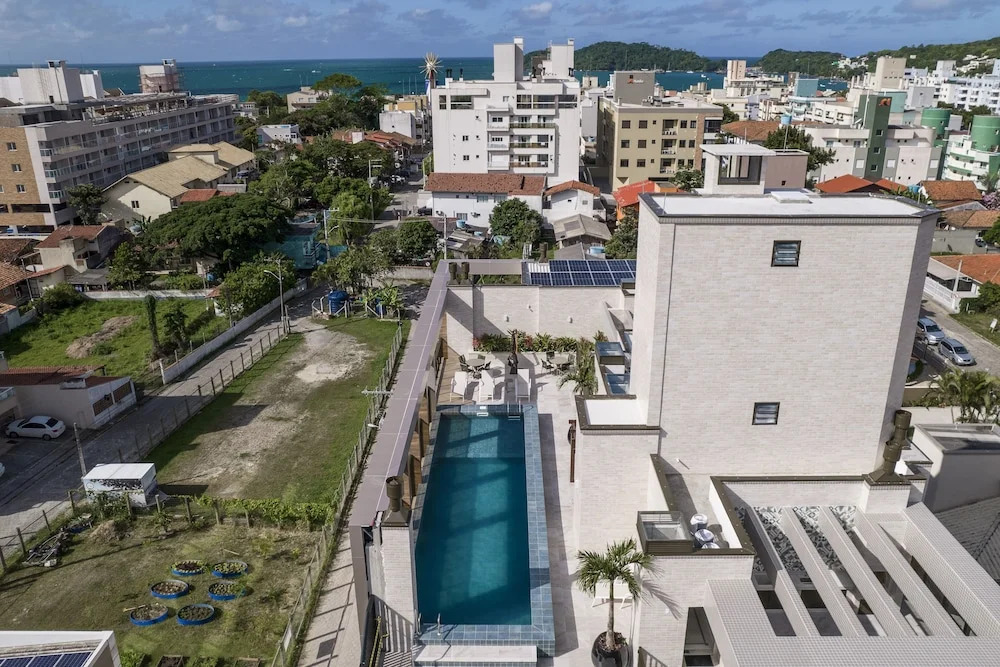 864 - Aluguel Apartamento em Bombinhas