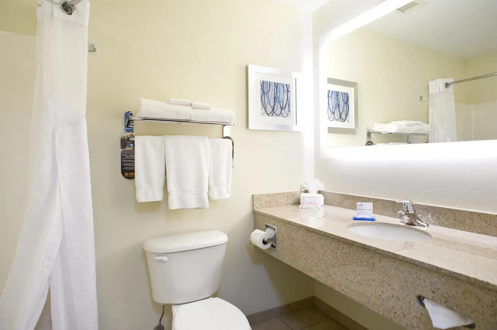 Garner Hotel Brookings by IHG
