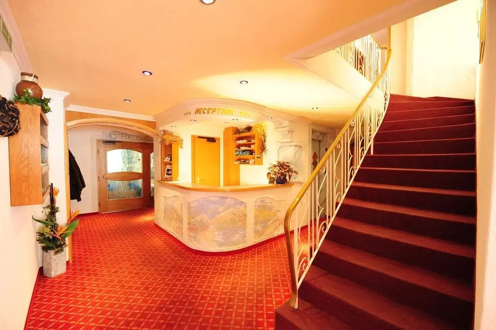 Hotel Enzian Paznaun