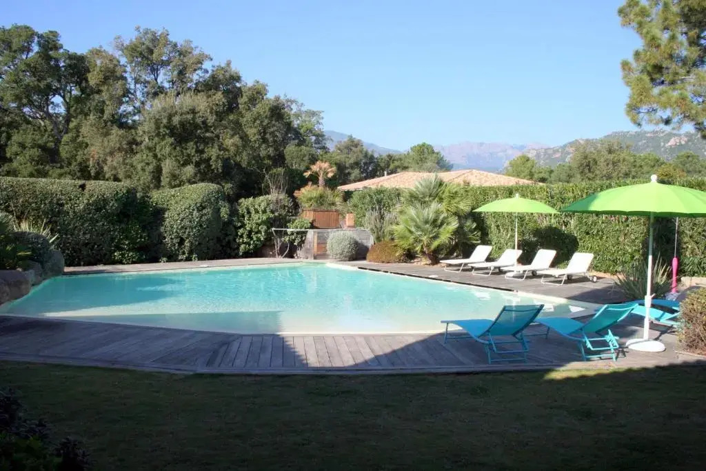 Villa de standing 14 personnes piscine plage 5min le paradis