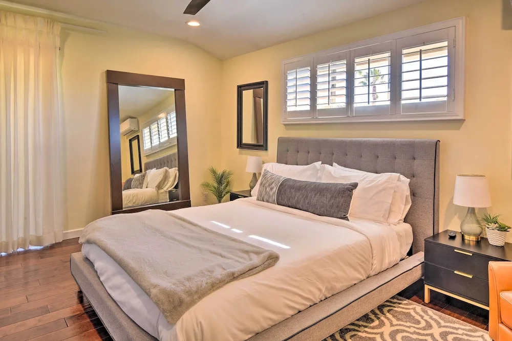 Los Angeles Suite ~ 12 Mi From Downtown!