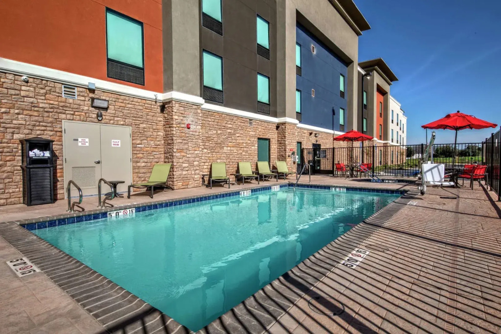 Hampton Inn Fresno Airport