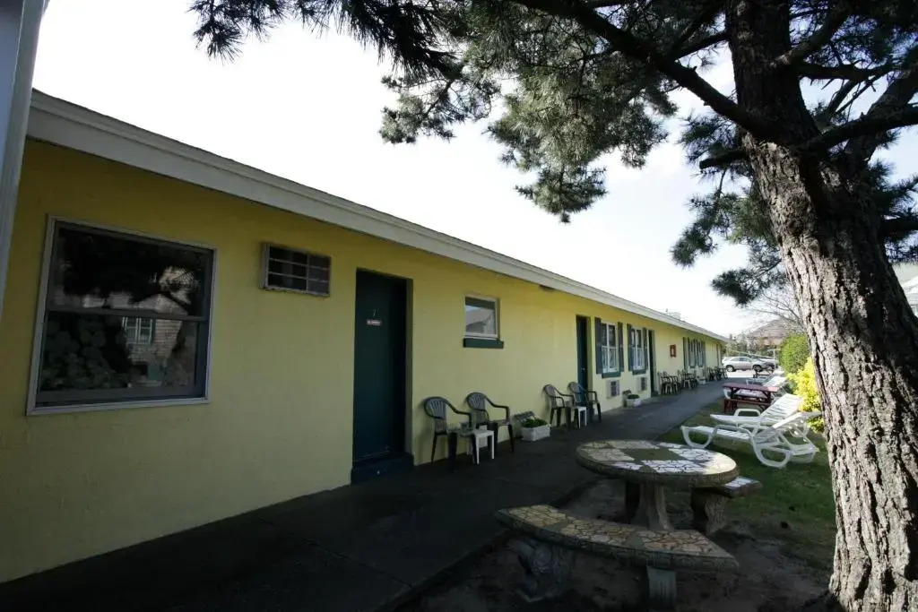 The Buckingham Motel Adults only