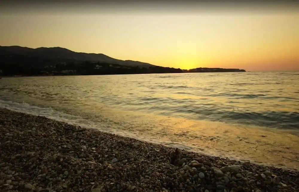 Live the Summer Dream at Gaios Cozy Retreat