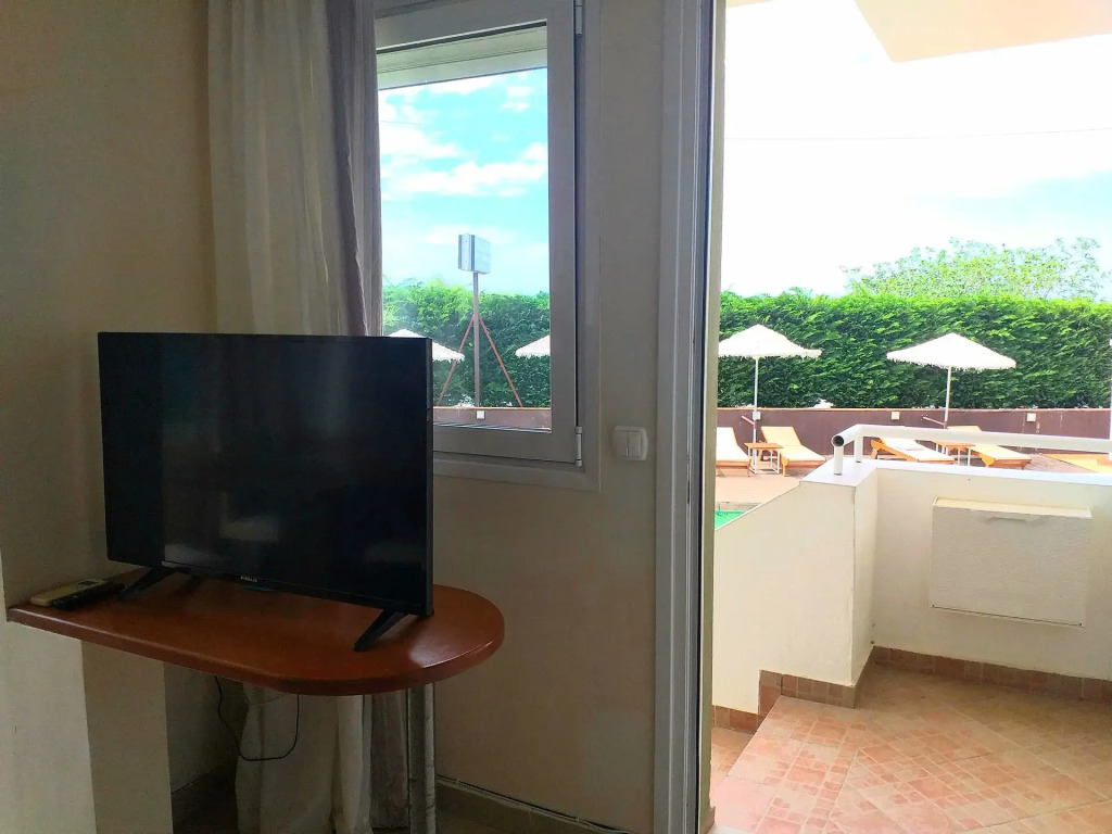 Beach Hotel Kapahi