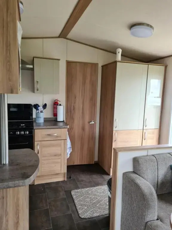 Hot tub hols 3 bed caravan at 42 Kingfisher Court