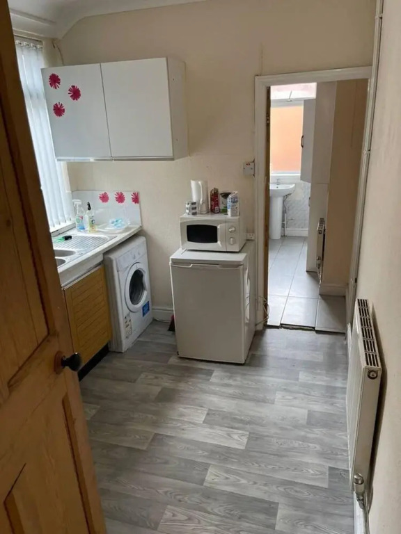 1 Bedroom Flat - Aylestone Road Leicester