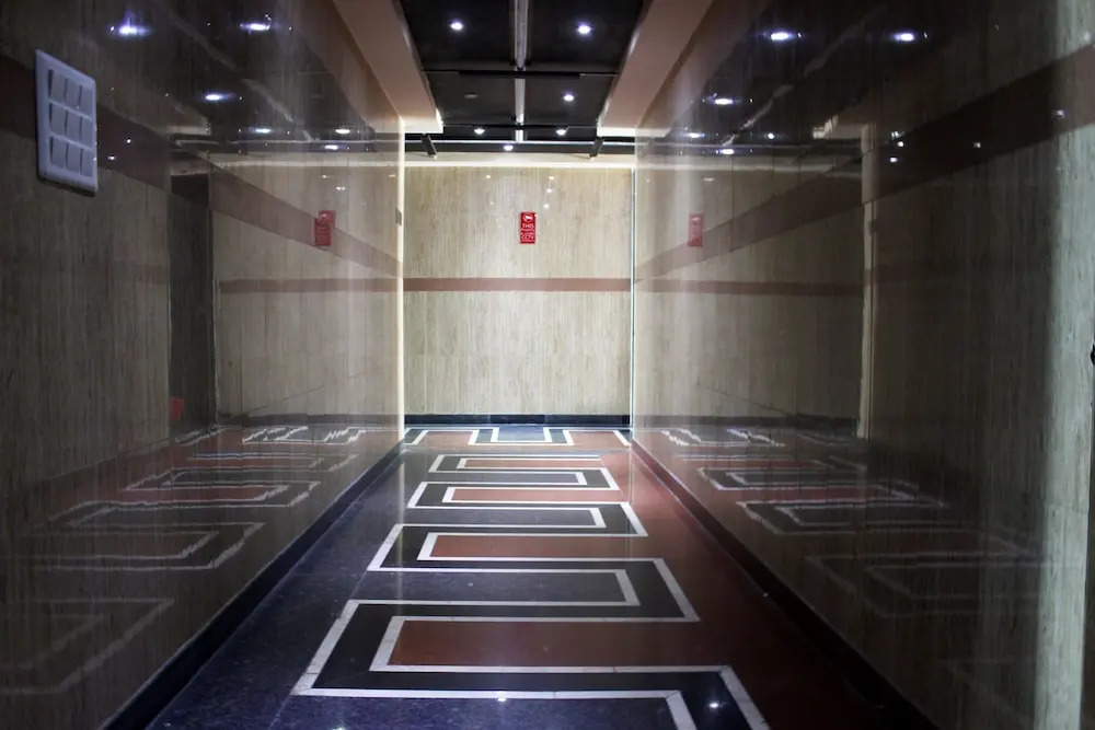 OYO 1835 Sun Hotel Agra
