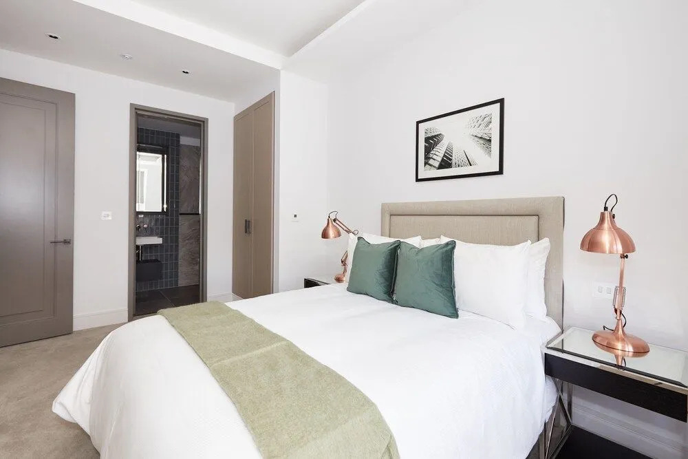 Beautiful Westminster Suites by Sonder