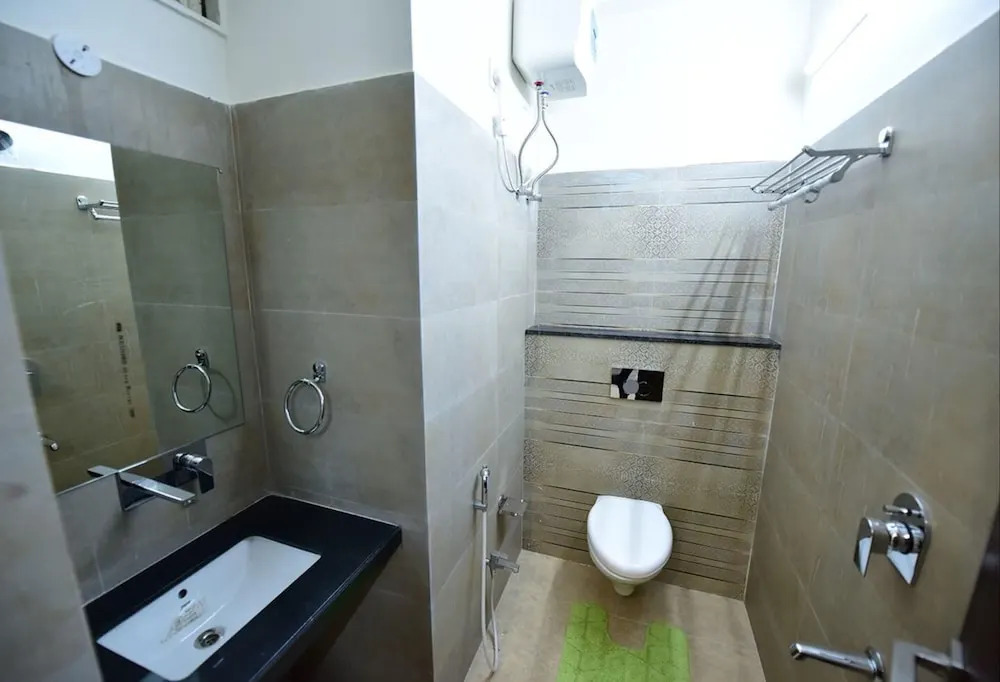 StayEden - Modern & Upscale 3BHK Airport