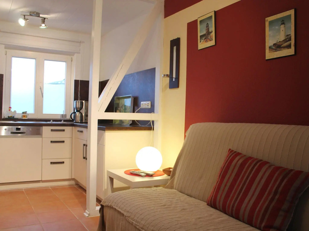 Snug Bungalow in Insel Poel Germany near Beach