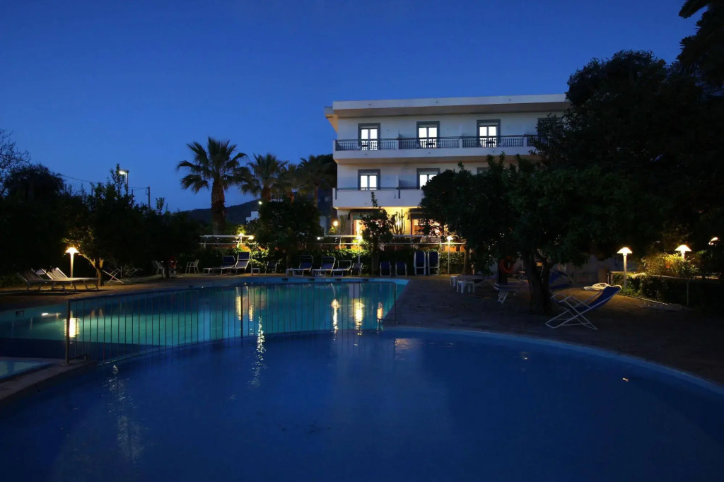Hotel Alpha