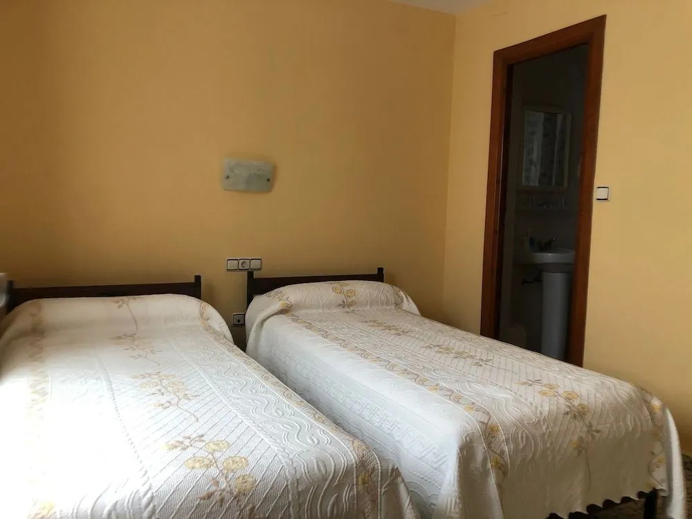 HOSTAL COSTA SOL