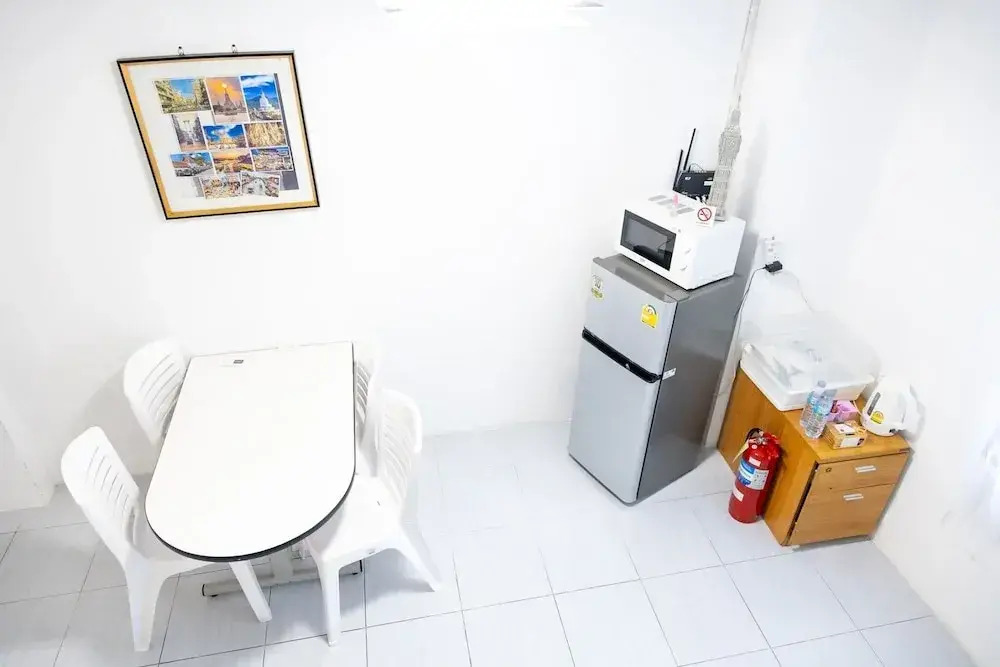 TRANSIT Donmueang Airport HOSTEL