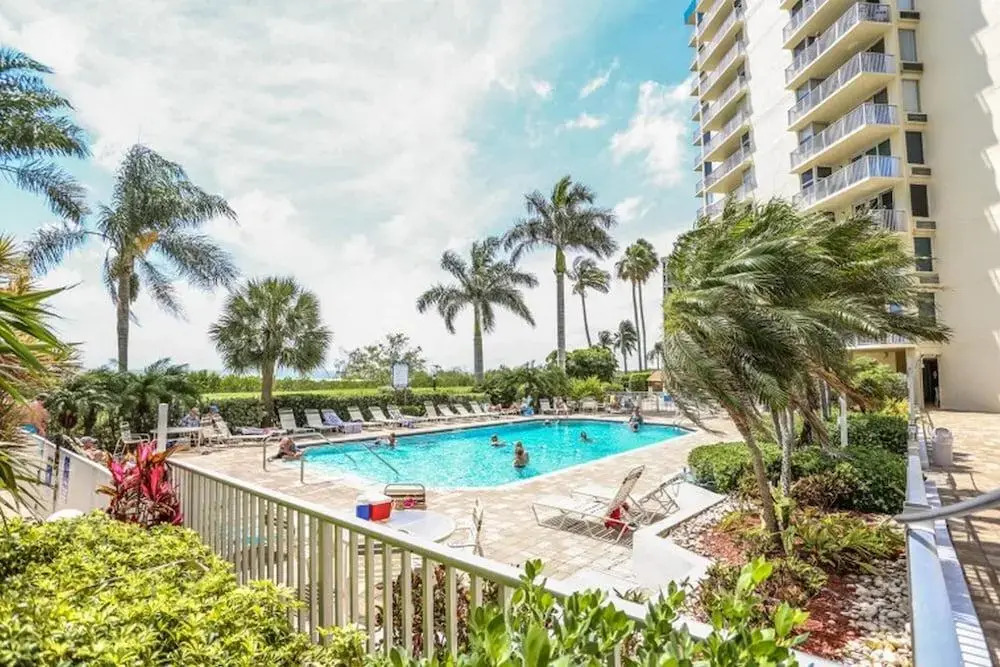 Estero Beach And Tennis 806 B
