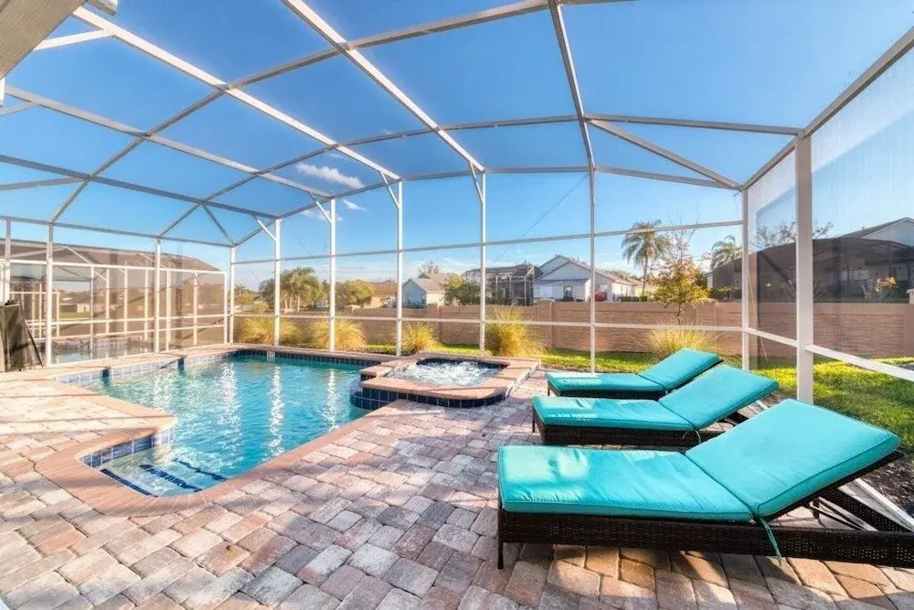 Boutique Styled 6-bed 6-bath home Pool/Spa! home