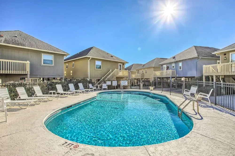 Walk to Apache Pier: Coastal Condo w/ Pool Access