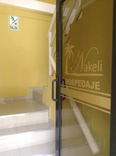 Nakeli