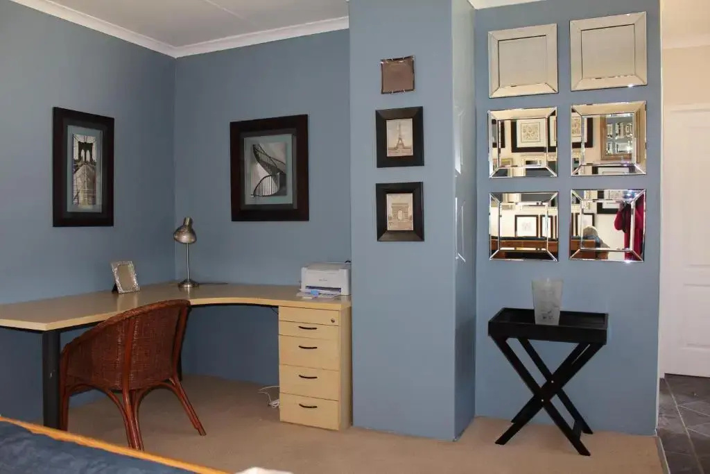 Vair's Place Guest House in Sandton Paulshof - Apartment, Lux Suites & Spa