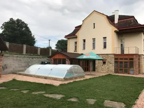 Hostinec U Rybníka