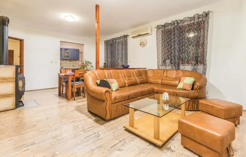 Awesome Home in Marcana With Wifi and 3 Bedrooms