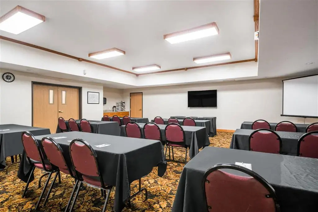 Travelodge & Suites by Wyndham Fargo/Moorhead