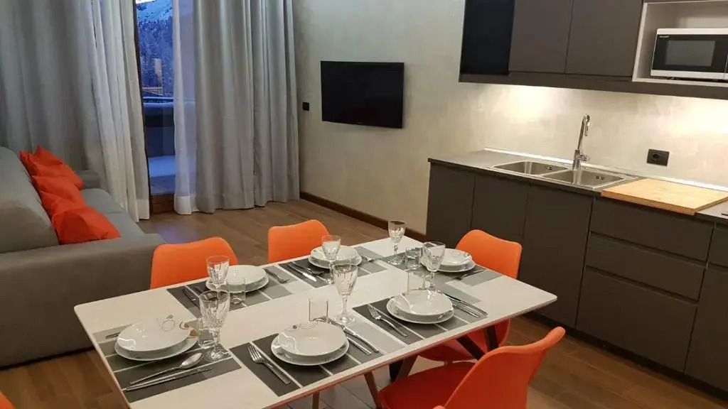 Orange Fox comfortable apartment Cervinia Ski resort & free WiFi