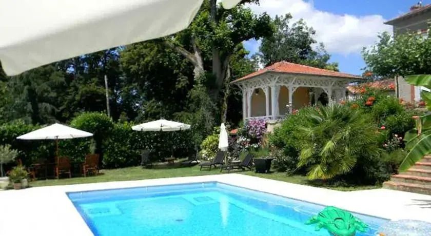 Chambres d'Hotes Chateau de Lahitte